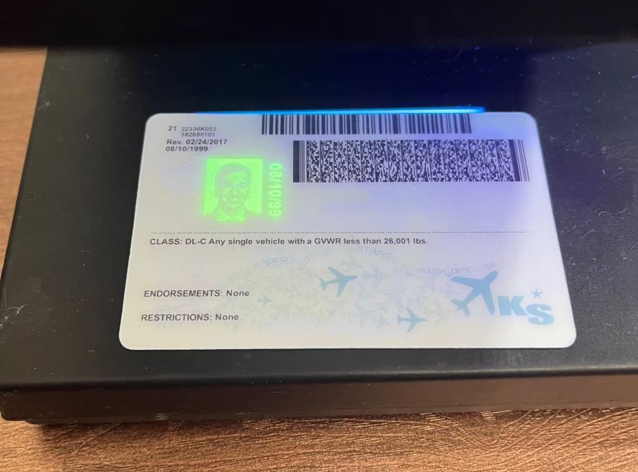 kansas-fake-id-back-uv-930x688